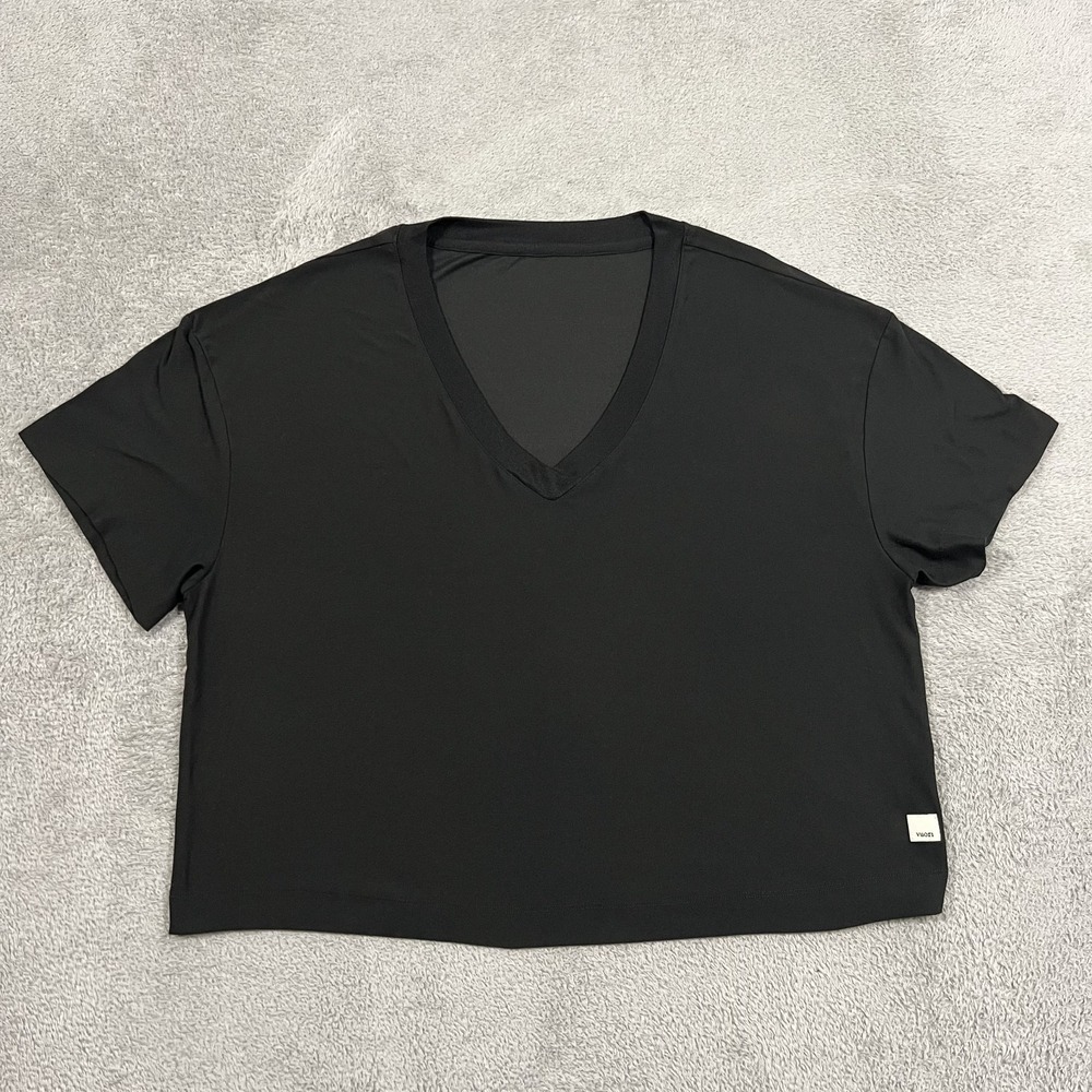 Vuori Energy V-Neck Tee Shirt Womens Small Oversized Cropped Performance VW1261